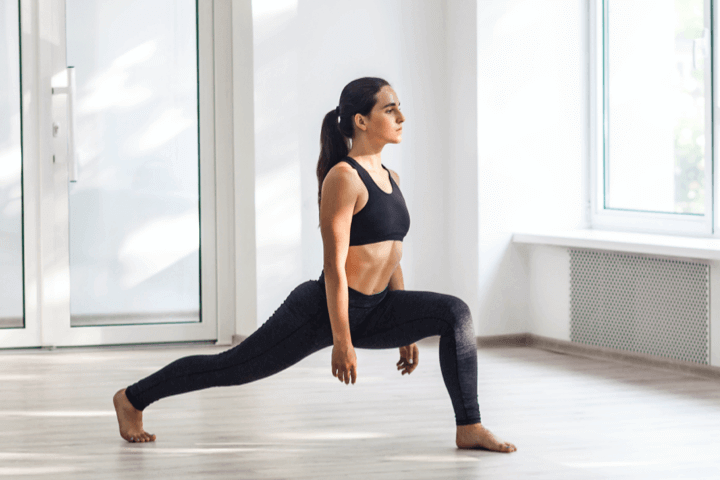 woman doing lunges